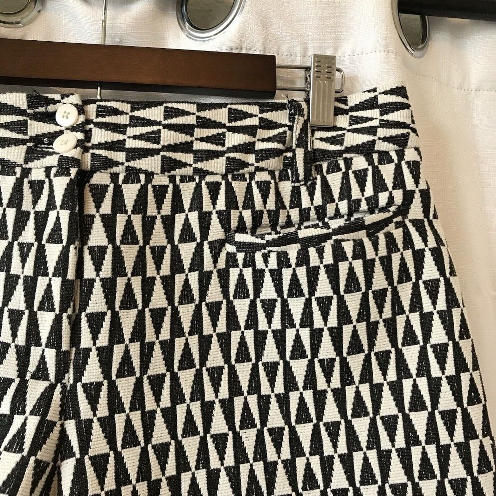 Anthropologie Cartonnier Neda Shorts Black White Geometric Print 4” Retro Mod 10 - Picture 2 of 10